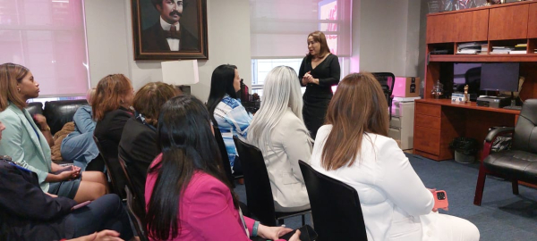 Ministra de la Mujer se reúne con mujeres de la diáspora en New York