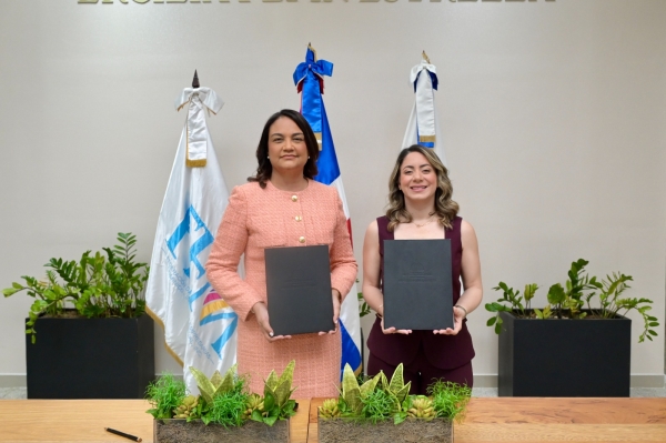 Ministerio de la Mujer y FEM sellan alianza estratégica; impulsan autonomía económica y emprendimiento femenino
