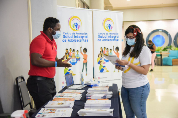 Centro de Promoción de Salud Integral de Adolescentes participa en Feria de Voluntariado Juvenil  