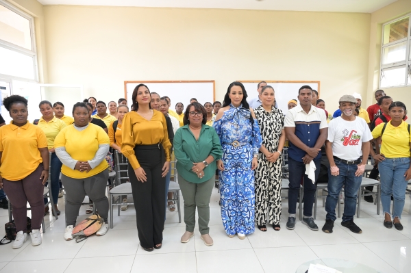 Barahona exalta el legado de las sufragistas en Festival Cultural Región Enriquillo