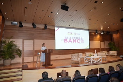 Resaltan liderazgo femenino y acceso al crédito impulsan el crecimiento económico en Foro Mujeres en la Banca