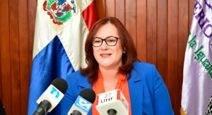 MINISTRA DE LA MUJER EXIGE A LOS LÍDERES DE LOS PARTIDOS POLÍTICOS Y LEGISLADORES UN MAYOR COMPROMISO CON LA PARIDAD, QUE FORTALECE EL EJERCICIO DEMOCRÁTICO