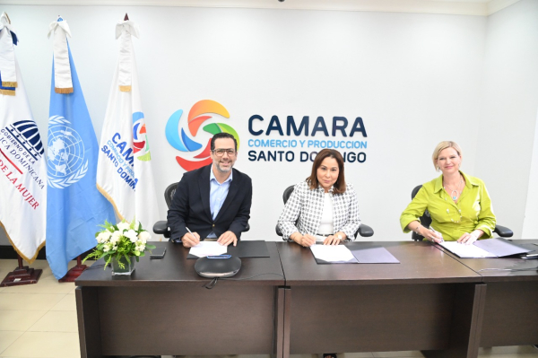 Cámara de Comercio de Santo Domingo firma carta de compromiso para obtener Sello Igualando RD del Ministerio de la Mujer y el PNUD