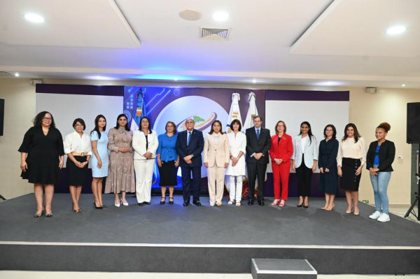 Ministerio de la Mujer y el INFOTEP realizan encuentro con enfoque de género para Empresas Sostenibles a través de la Formación Dual