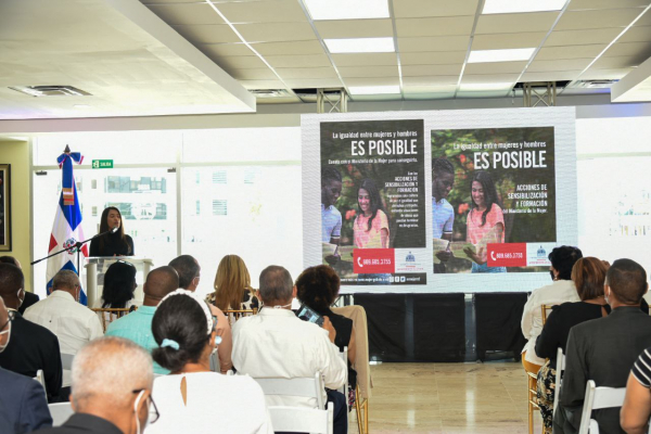 Ministerio de la Mujer presenta campaña “Vivir sin Violencia ES POSIBLE” en Santo Domingo Este