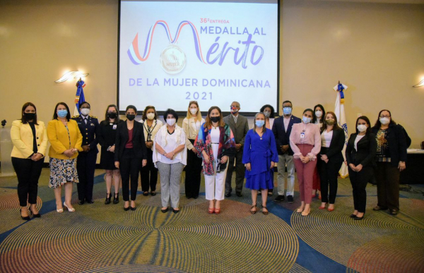 Ministerio de la Mujer convocó Consejo Consultivo para votación de las mujeres a ser reconocidas con la Medalla al Mérito 2021