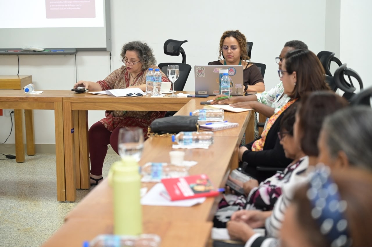 Ministerio de la Mujer y organizaciones de la sociedad civil abordan agenda de trabajo conjunta a favor de las mujeres